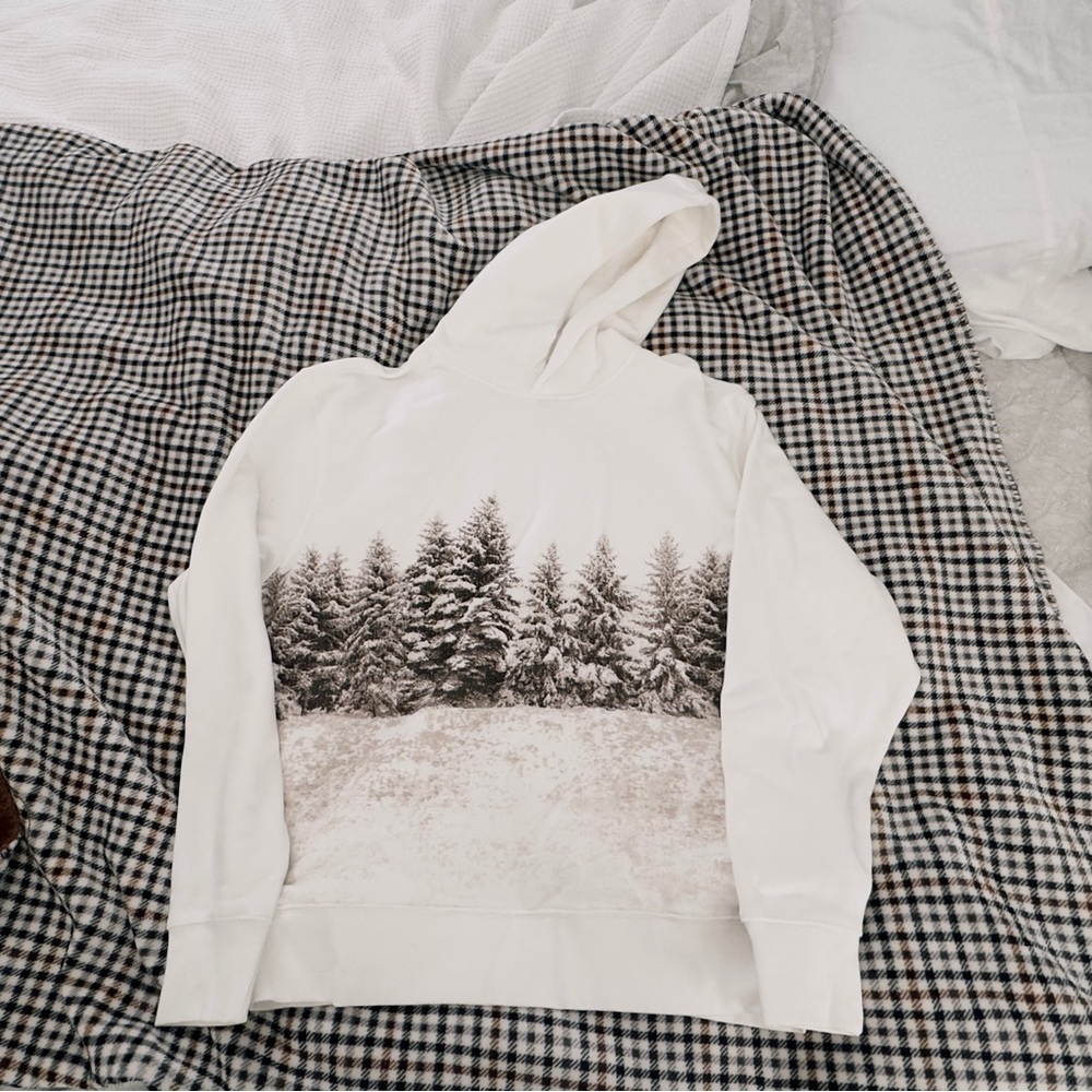 Old Navy White Hoodie with Forest Design